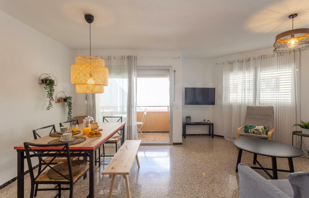 Cozy Apartment In Salinetas Beach. Buitenkant foto