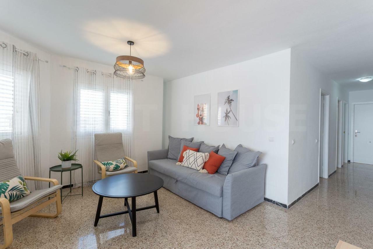 Cozy Apartment In Salinetas Beach. Buitenkant foto